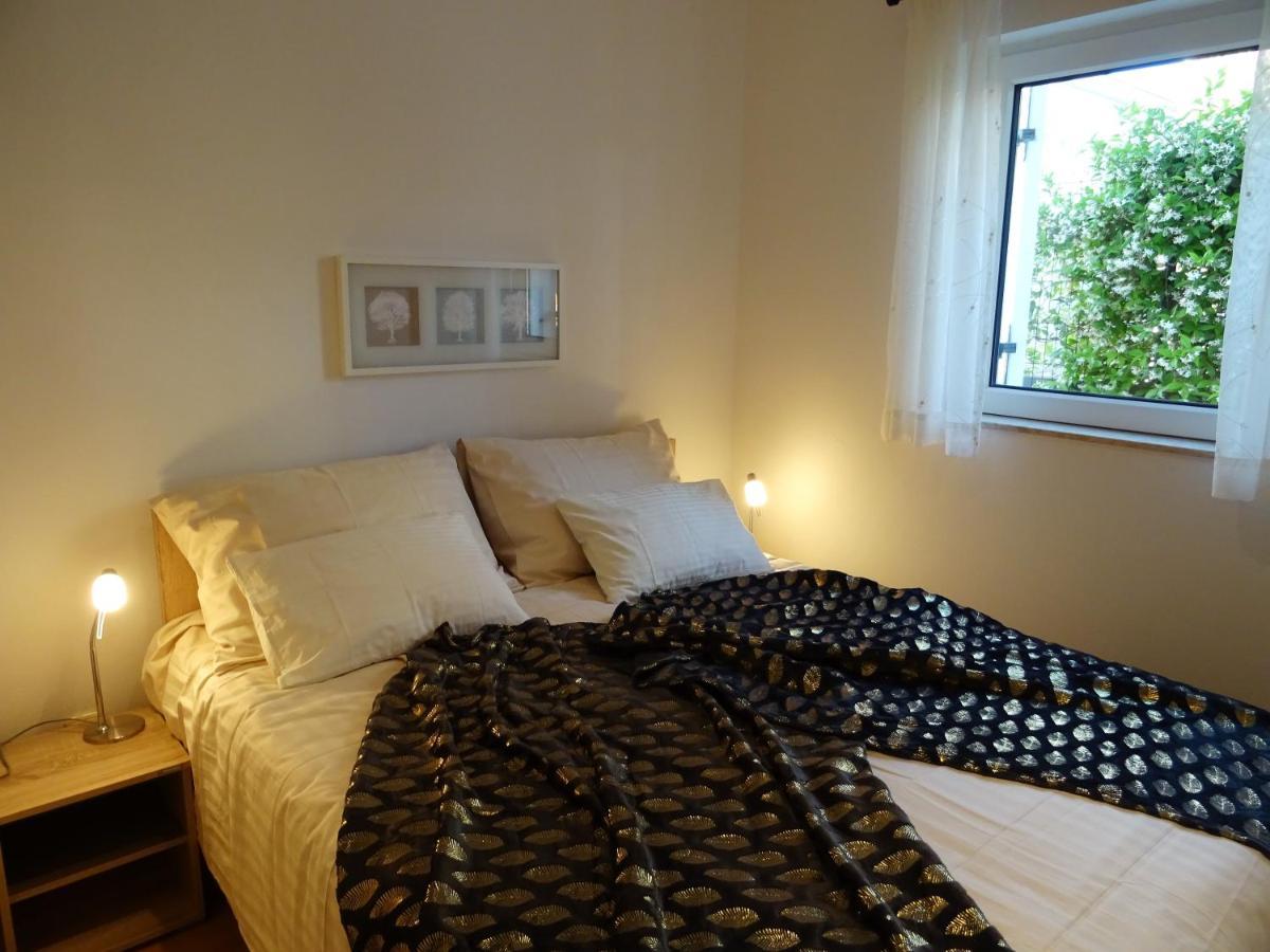 Apartments Topic Nin Luaran gambar