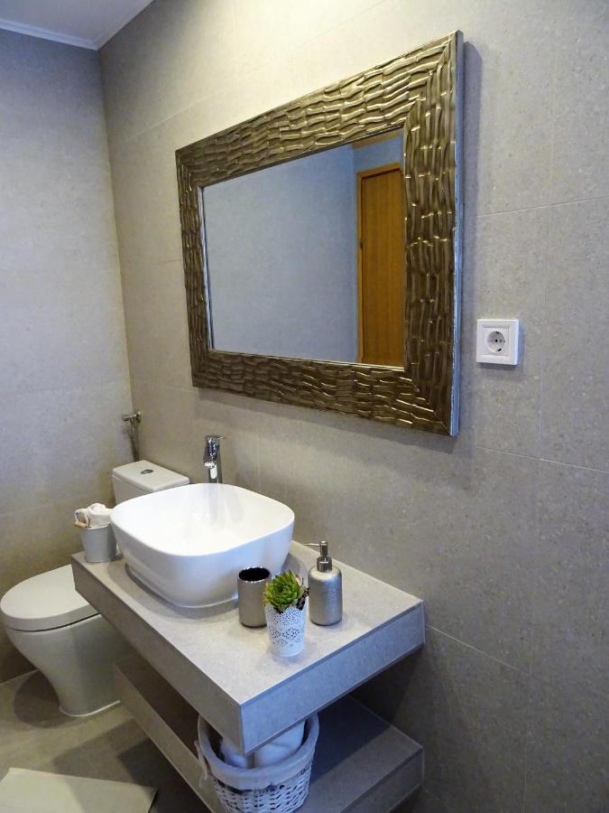 Apartments Topic Nin Luaran gambar